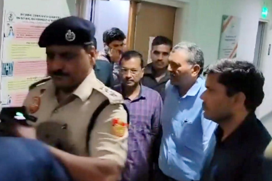  Enforcement Directorate seeks time from Delhi High Court to respond to Arvind Kejriwal's plea against arrest in Delhi excise policy scam