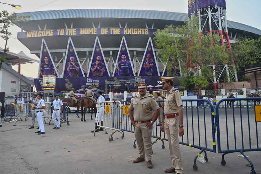 Deployment of police personnel around the Eden Gardens on Saturday led to diversion of traffic