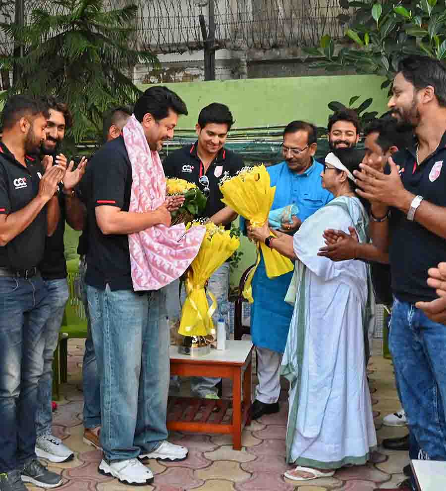 Team captain of Celebrity Cup Jisshu Sengupta attended a tea party at chief minister Mamata Banerjee’s residence in Kalighat with his teammates on Saturday