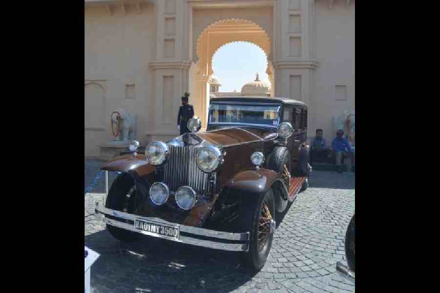 The 1927 RollsRoyce Phantom I Huntington Limousine owned by Shrivardhan Kanoria of Calcutta took the best of class in the Pre War Classics RollsRoyce Limousines category