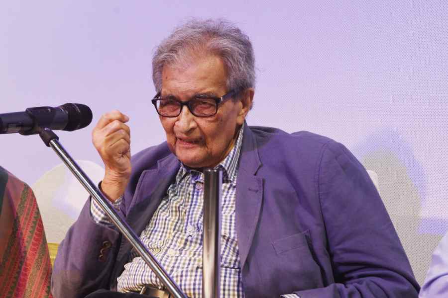 Amartya Sen alarm on freedoms: Nobel laureate leads global academic alert on media gagging