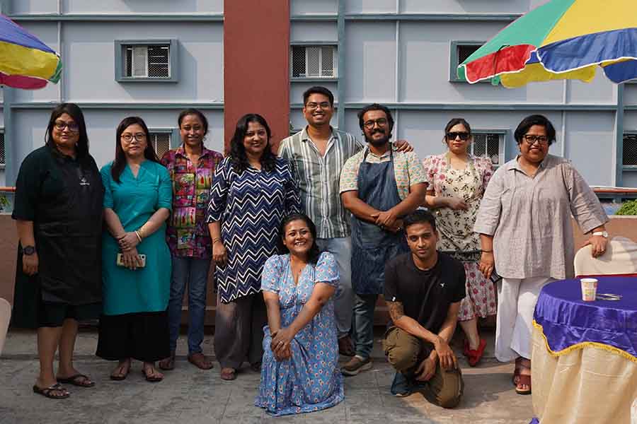 The Calcutta Porkaddicts (TCP), a group of hog lovers based in the city, gathered at the Kolkata Leather Complex in Karaidanga on March 17 to relish some pork delicacies cooked by 10 of the best home chefs in Kolkata. The event featured home chefs picked by group members on Facebook 