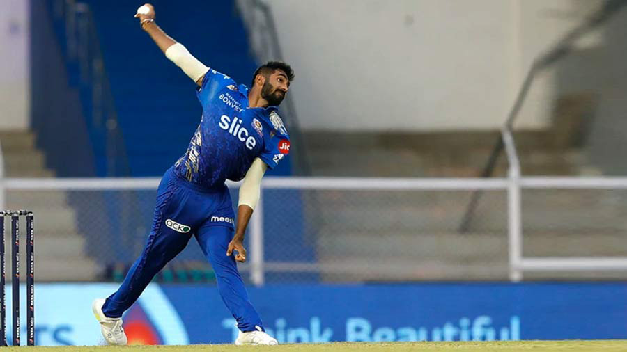 Jasprit Bumrah (MI): While MI have begun in familiar style under a new captain, losing both of their opening games, Bumrah has performed at his brilliant best. Despite the MI bowling conceding 445 runs in two matches, Bumrah has only been hit for 50 runs in the same period. After not being given the new ball against GT, Bumrah still managed to pick up three wickets, going for just 14 in his four overs. He was considerably less effective against SRH, but still went at only nine runs per over in a game where the average run rate was above 13   
