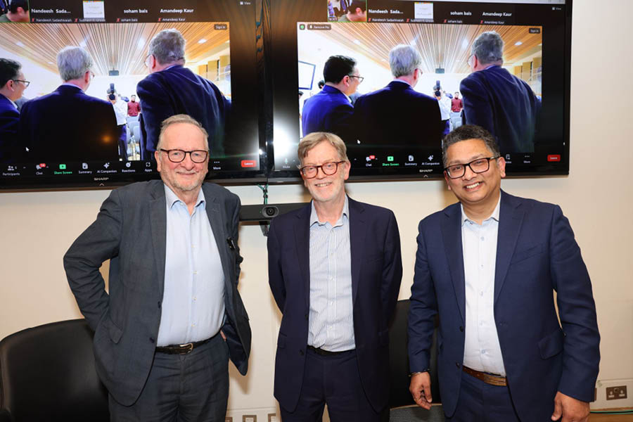 Subhash with the panellists at #TechTuesdayUK’s episode on ‘UK Tech and Global Trends’ in February 2024