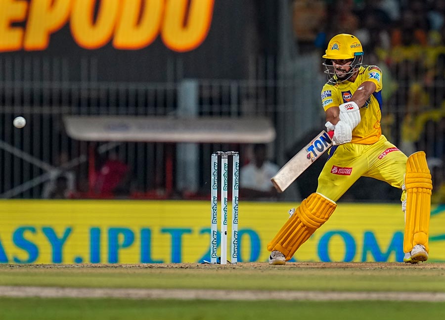 Ruturaj Gaikwad (CSK): The Orange Cap holder at the time of writing, Gaikwad has shown far more consistency than his team of late. In back-to-back home games for CSK, Gaikwad scored consecutive half-centuries. Against SRH, Gaikwad narrowly missed out on three figures as he was dismissed for 98 off 54 balls, a masterful knock comprising 10 fours and three sixes. This was followed up with a steady 62 off 48 against PBKS, which further underlined his importance for CSK as sheet anchor 