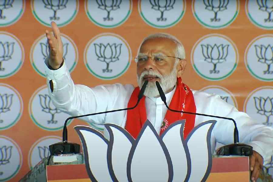 Have 'tempo loads of notes (money)' reached the Congress that it has stopped targeting 'Ambani-Adani', says Modi while addressing an election rally at Vemulawada in Telangana