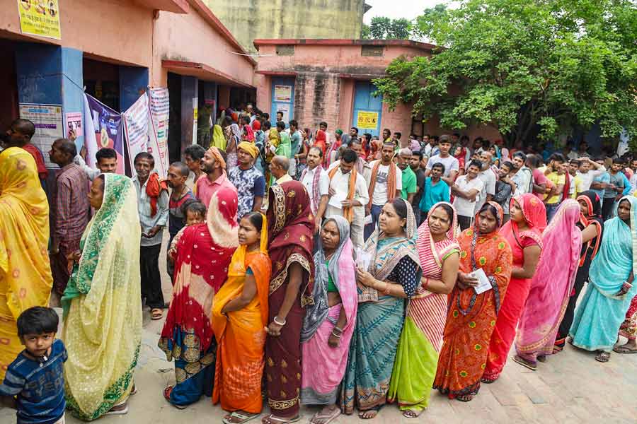 In all, voters in 93 constituencies (along with Betul in Madhya Pradesh where polling was moved to from Phase 2 following the death of a nominee) of 11 states and Union territories are exercising their franchise on Tuesday