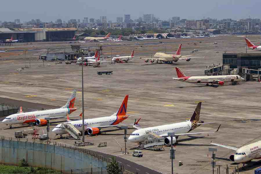 Flight Air India Express cabin crew calls off strike, airline to