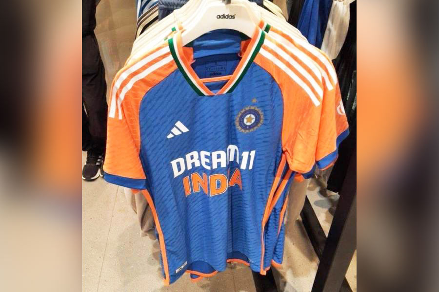 A leaked memo from BCCI shows that a last-minute change was made to the Indian jersey after Adidas refused to substitute its logo with the national flower