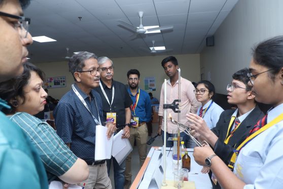 Students from different schools across Kolkata converged at The Telegraph Online Edugraph Science Spectra, presented by The Bhawanipur Education Society College to display their innovative talents 