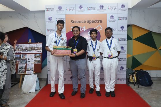 The students were guided by their mentors and participated in teams of three and displayed their scientific understanding and creative ability through projects and presentations