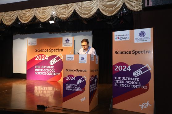 Dr Subhobroto Ganguly, Teacher-in-Charge, The Bhawanipur Education Society College, in his speech, motivated the students taking part in Science Spectra 2024