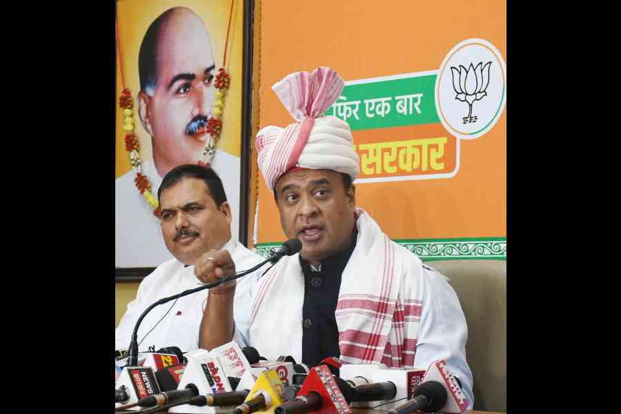 Himanta Biswa Sarma addresses a press conference in Ranchi on Wednesday.