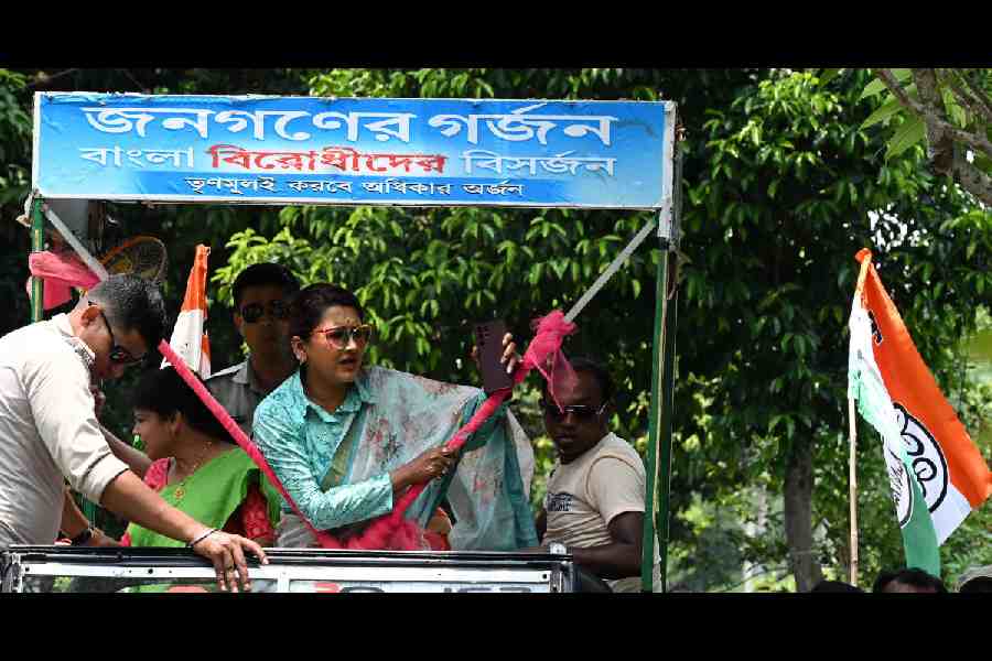 TMC candidate Rachana Banerjee campaign at Balagarh
