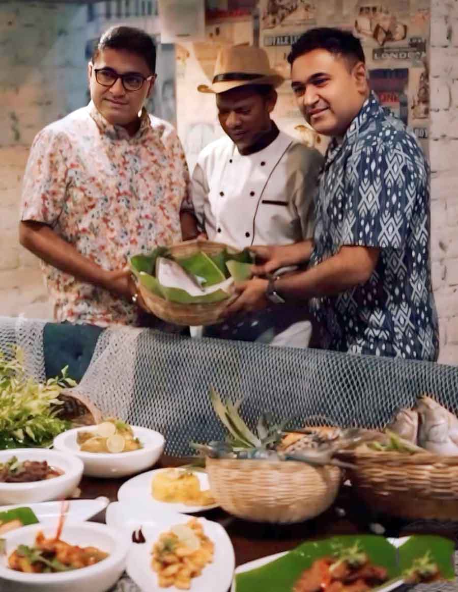 Shiladitya Chaudhury (left) and Debaditya Chaudhury with head chef of Chapter 2 Susanto Halder (centre), pose with dishes from the menu. “We have travelled to Goa many times and seen how food is an important part of its appeal. To bring the Goan experience here, we included dishes like sorpotel, vindaloo, balchao and more. Goa is a favourite destination, so we wanted to recreate that charm,” said Debaditya. “This time, we introduced Catholic Goan dishes, which feature more beef and pork. Next time, we might explore the Hindu cuisine of Goa, which is more about seafood and fish,” said Shiladitya