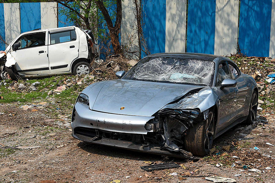 Porsche Pune Porsche crash Teenager’s father, grandfather remanded