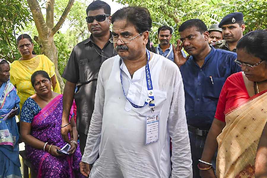 Tamluk: BJP Candidate from Tamluk constituency Abhijit Gangopadhyay during his visit to different polling stations for the 6th phase of Lok Sabha elections, at Tamluk in East Midnapore district, Saturday, May 25, 2024