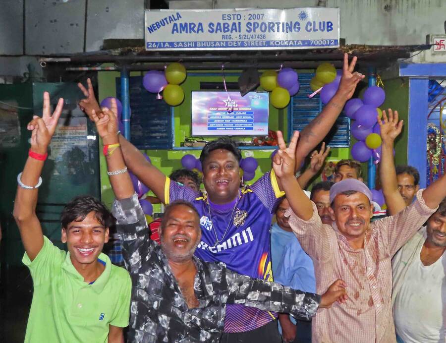 Cricket enthusiasts braved the cyclone alert to gather in a club on Sashi Bhushan Dey Street in Bowbazar and cheer for their favourite team  
