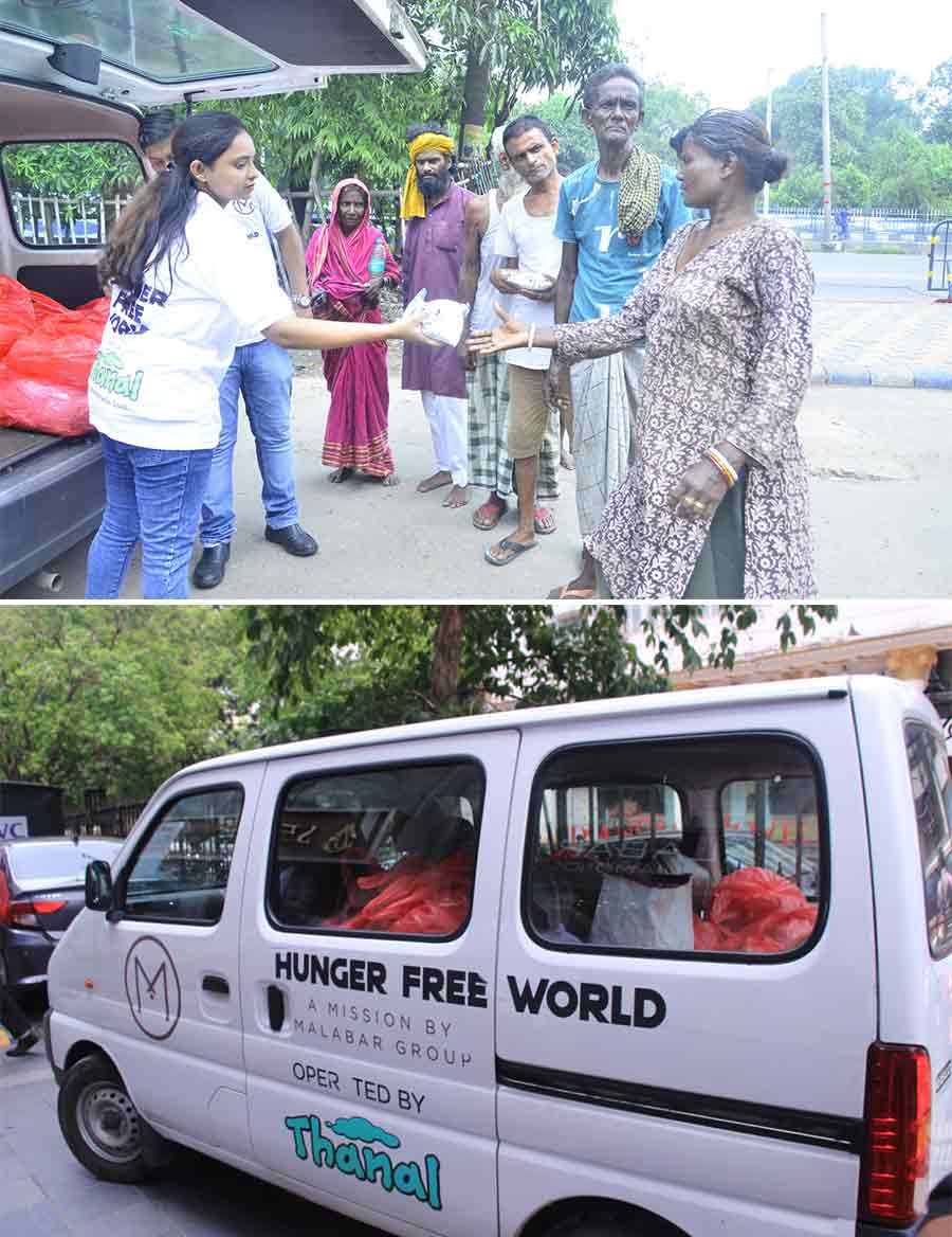 Malabar Group distributed food packets in different parts of Kolkata on Tuesday under ‘Hunger-Free World’. It is a CSR programme of Malabar Group that aims to provide nutritious daily meals to the needy across the country. Under ‘Hunger-Free World’ Project, Malabar Gold and Diamonds Store, Camac Street and Malabar Gold and Diamonds Store, Kankurgachi distributed meals in the city to support the needy 