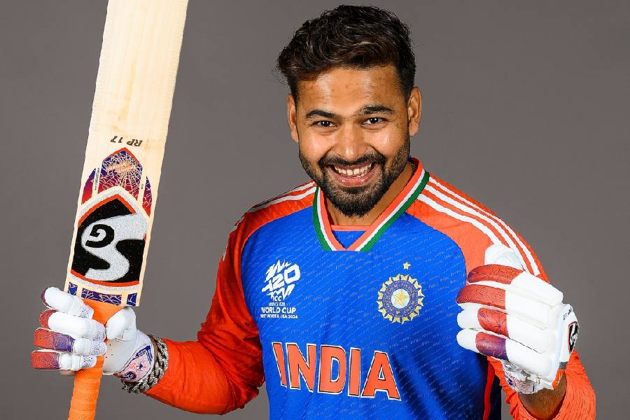 Rishabh Pant | Rishabh Pant: Wearing India Jersey Is Different Feeling ...