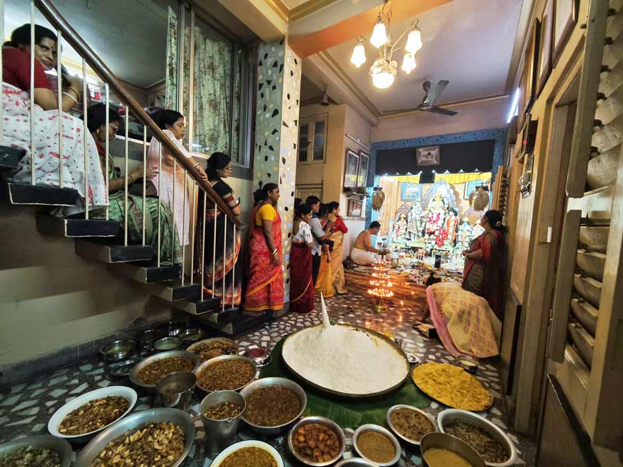 Around 600 to 700 devotees come to the Bhattacharya household to receive the ‘prasad’ from afternoon till night