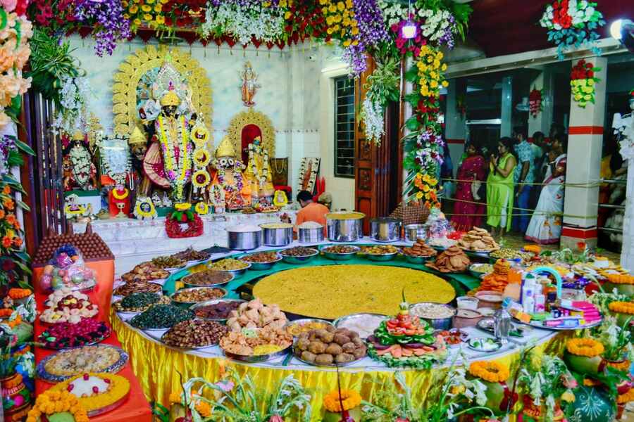 Devotees offered various kinds of bhog to goddess Bipadtarini on the occasion of the Annakut festival at Chandibari in Rajpur on the southern fringes of Kolkata on November 1  