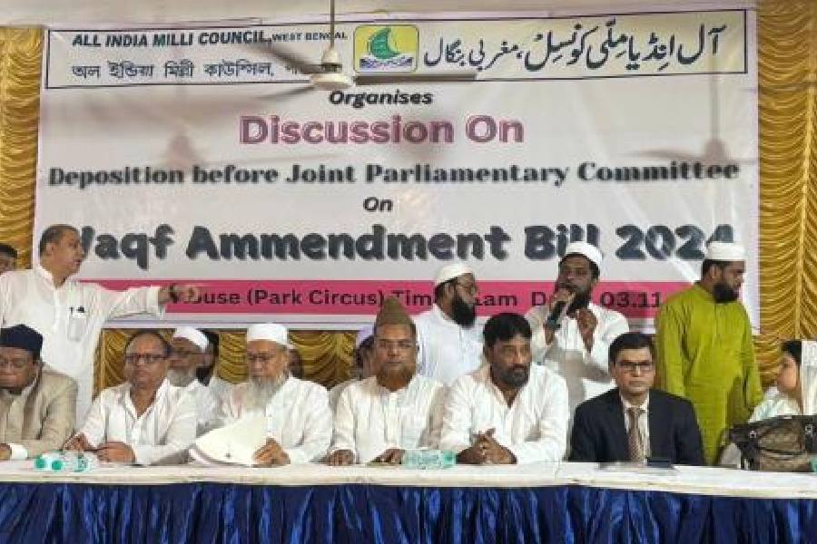 TMC Likely to Table Resolution Opposing Centre's Waqf (Amendment) Bill