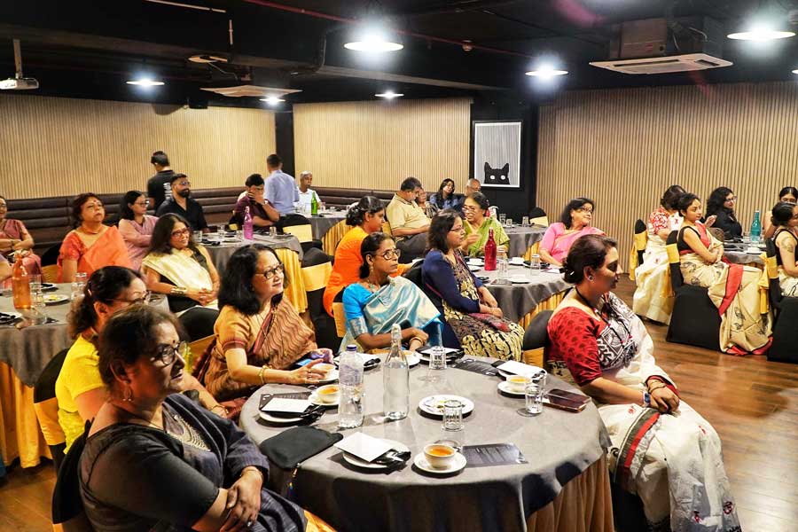 RobiBar-A Ritu was the first edition of Banerjee and Roy’s ‘Queering Tagore’ series which combines literature, performance, and culinary arts. Explaining the same, Barnamala Roy said: ‘These programmes will involve queer retellings of Tagore’s works with inputs and real-life stories from individuals of the LGBTQIA+ community from different parts of the country’