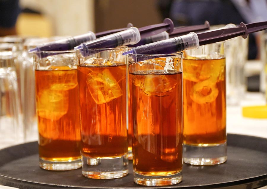 The drink of the evening was an iced malt tea with honey that embodied the modern south Kolkata breed of sophistication spread across ‘Chitrangada’