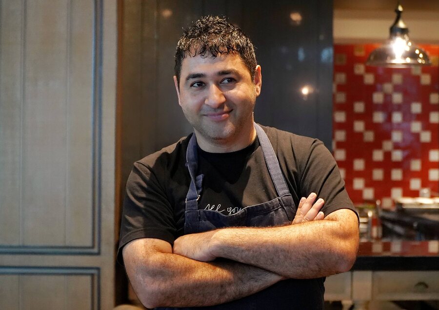 Quite rarely do city folks get to taste fresh local Himalayan cuisine. Chef Prateek Sadhu put that theory on hold on November 8-9, bringing his ‘Mountain Flavours’ pop-up to Vintage Asia at JW Marriott Kolkata, in collab with Conosh. Guests enjoyed a nine-course meal made using local produce from the Himalayan region. Each dish was similar to the cuisine served at his 16-seater restaurant, Naar, in Kasauli, where every bite tells the story of a region. His goal? To revive forgotten flavours through a wilderness-to-table journey. With free-flowing tipple by The Ardmore, it was a feast for both palate and spirit!