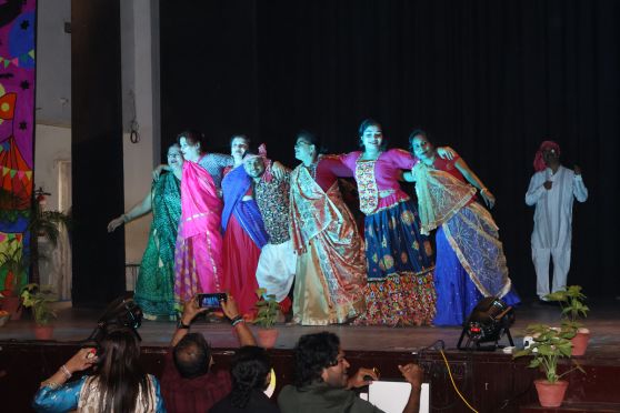 To make the day special for the students, the teachers put up a stunning cultural programme comprising a plethora of events like songs, dance performances, skit and many more. The breath – taking performances captured the attention of the young souls and the auditorium thundered with their applauses