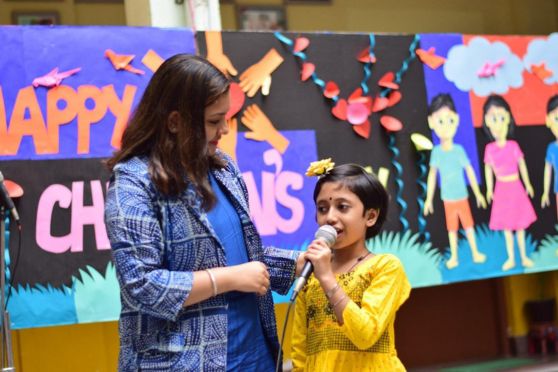 The students were given bookmarks which had inspiring quotes on friendship, cakes and chocolates