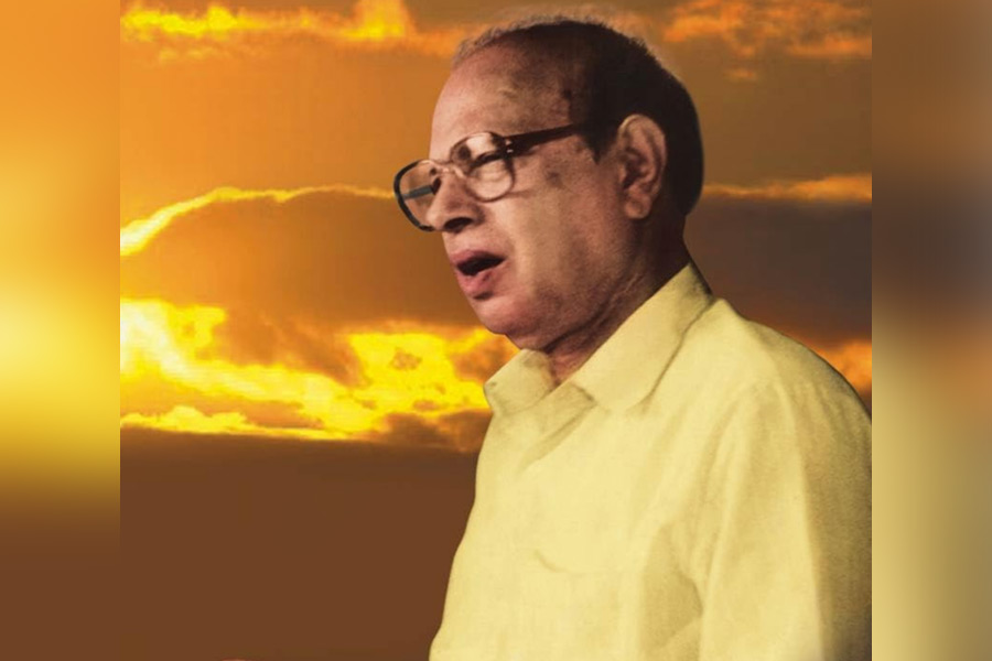 Award winning filmmaker Tapan Sinha