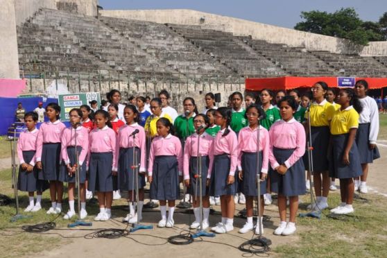 The day began with an inspiring opening ceremony featuring a harmonious chanting performance by the school choir, setting the tone for what was to come. 