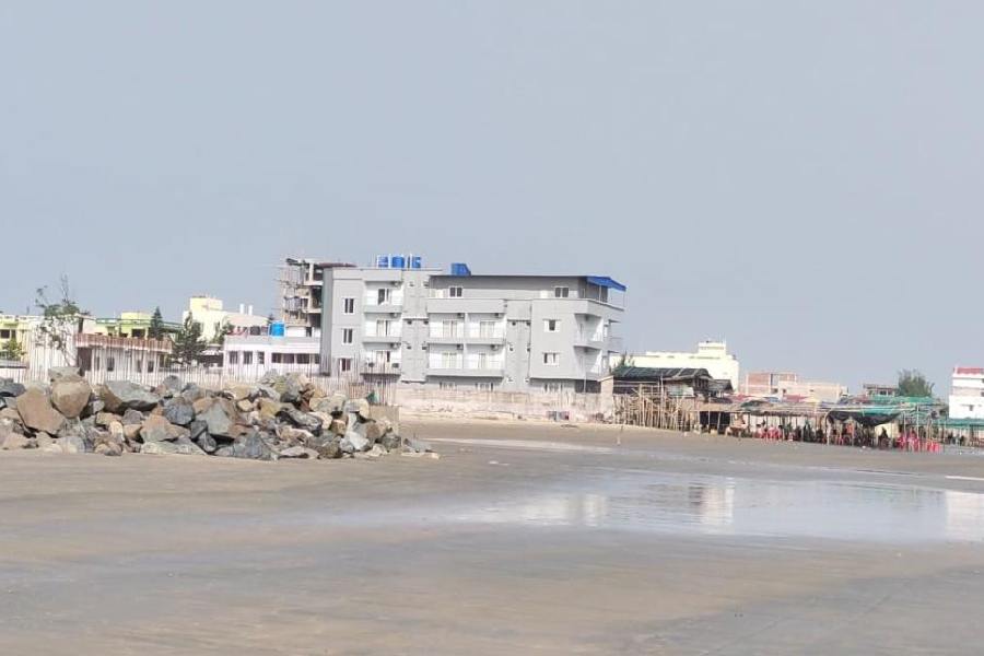 Hotels line the seashore at Mandarmani in East Midnapore.