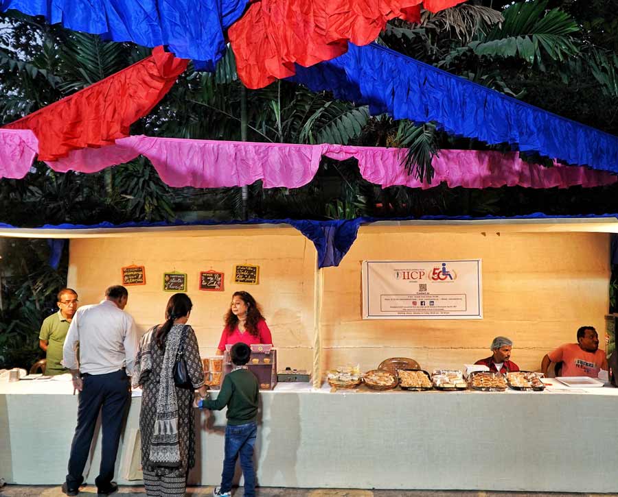 The Indian Institute of Cerebral Palsy, along with the bakery Rayzin, set up food stalls just below the gallery, selling sweet and savoury refreshments to keep visitors to the fair satiated and energised