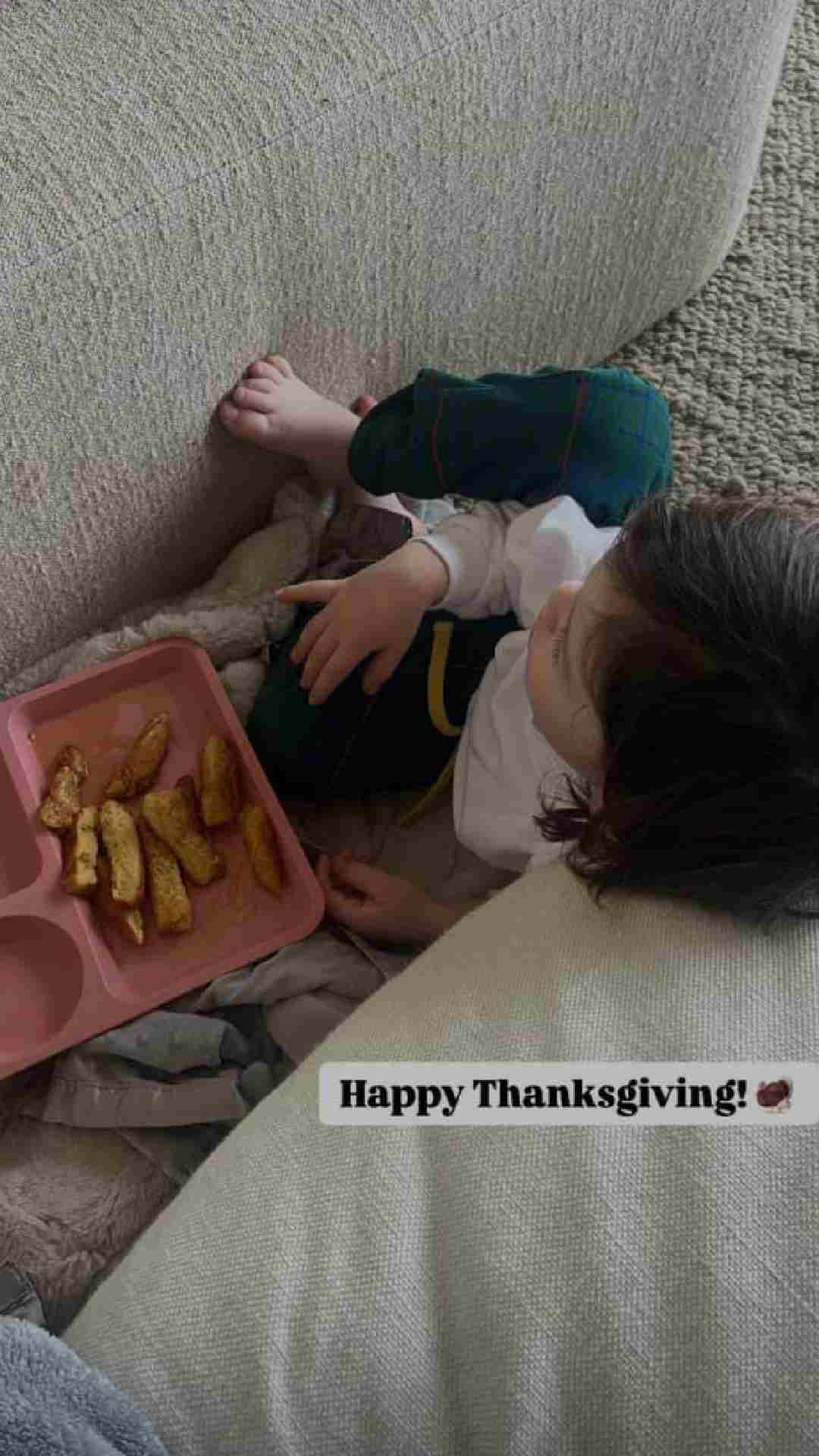 Olivia Munn and daughter Mei celebrate Thanksgiving