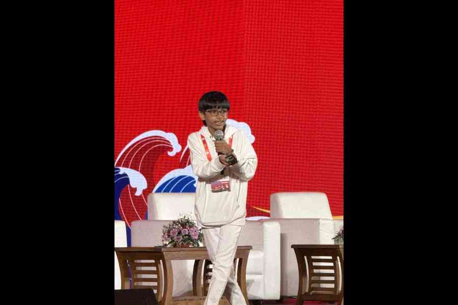 Raul John Aju delivers his session ‘Dream big, code bigger: Shaping the future with technology' at Huddle Global 2024