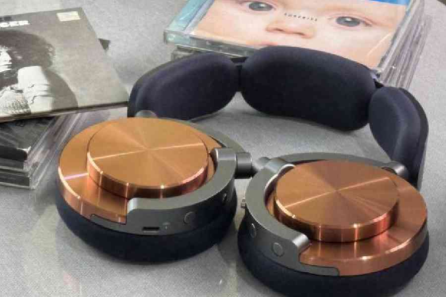 When you want to turn the headphones on, press a small physical button on the bottom of the right ear cup until you hear the noise and see a small light flashing to indicate they're in pairing mode