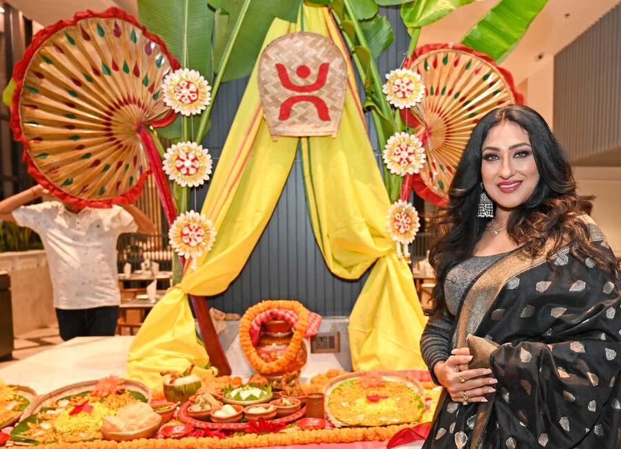 Kolkata has a new luxury stay destination — Soot by O2. The four-star hotel was recently inaugurated by Tollywood actress Rituparna Sengupta. “This hotel offers travellers unparalleled convenience without compromising on luxury. It’s a perfect retreat for those seeking comfort and exceptional service,” shared the artiste