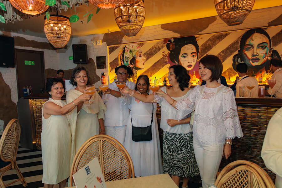 On September 25, members of the Kolkata International Women's Club (KIWC) gathered at Boo-Tang on Camac Street for a White Sundowner event. The evening was a fun affair with masterclasses organised by Grey Goose and Boo-Tang 