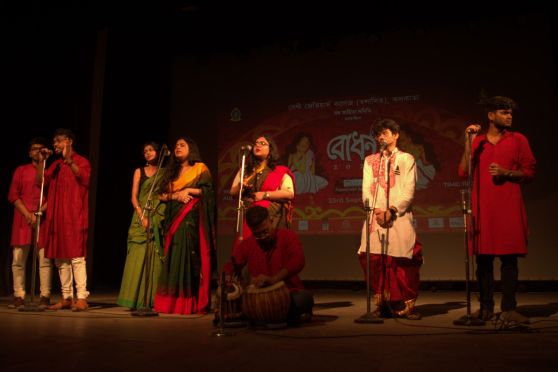 Throughout the day, the college grounds buzzed with an enthusiasm that broke the routine of lectures, replacing it with the magic of the pujas.