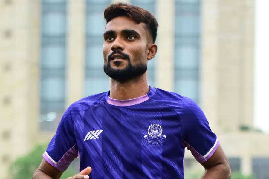Mallick rose through the ranks at East Bengal