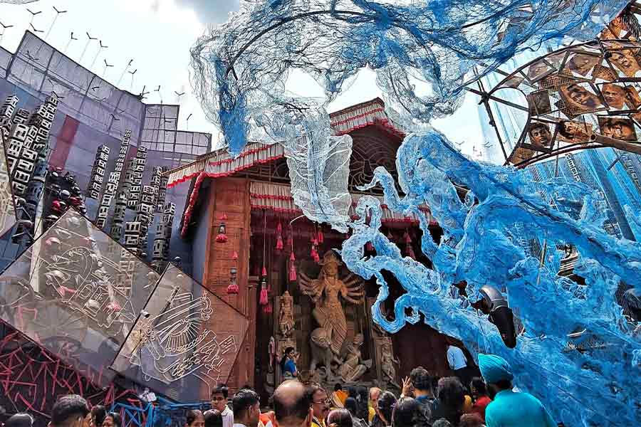 Suruchi Sangha was honoured with the award for Best Safety Arrangements, recognising its efforts in crowd control