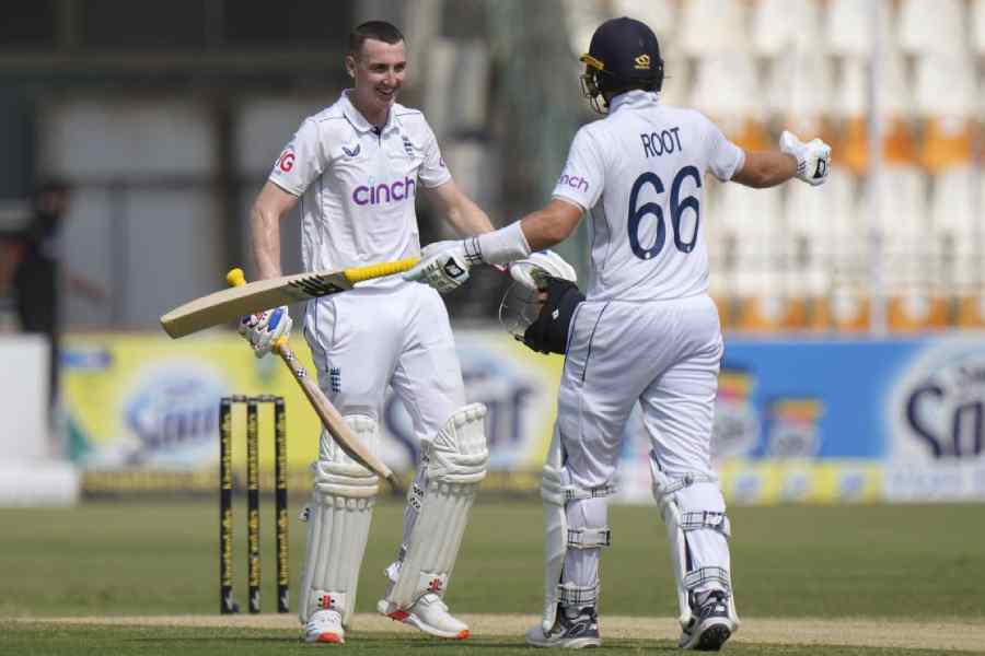 Pakistan vs England | Pakistan vs England: Harry Brook and Joe Root make  merry in Multan - Telegraph India