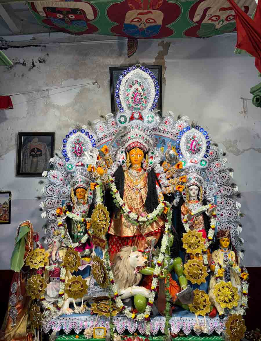 Bose family’s Durga Puja in Shibpur | The timeless legacy of the Bose ...