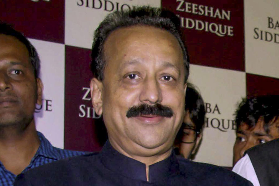 Baba Siddique | Mumbai Police Hunt For Third Shooter In Baba Siddique ...