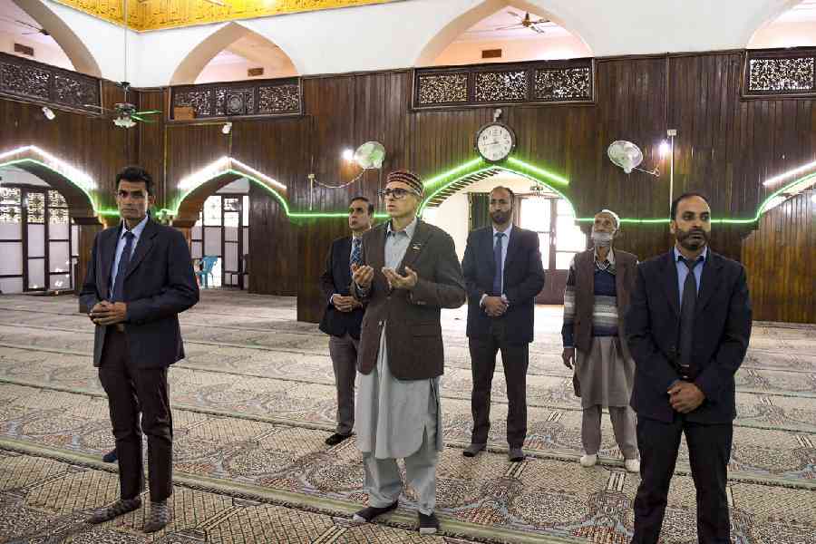 Jammu & Kashmir finally gets new CM as Omar Abdullah is sworn-in with INDIA bloc leaders in attendance