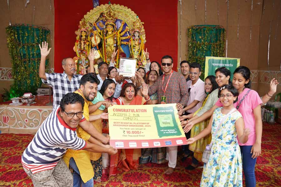 Avidipta 2 Puja Committee lit up the sky with digital magic and won the Digital Fireworks award