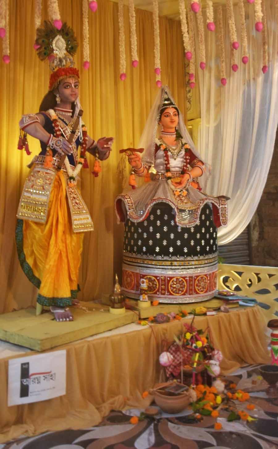 Celebrating eighth anniversary,  Club A-Laxmi of R.N. Tagore Road, Krishnanagar put up idols of Lakshmi Narayan after a theme depicting 'Milon Gatha' of Manipuri dance